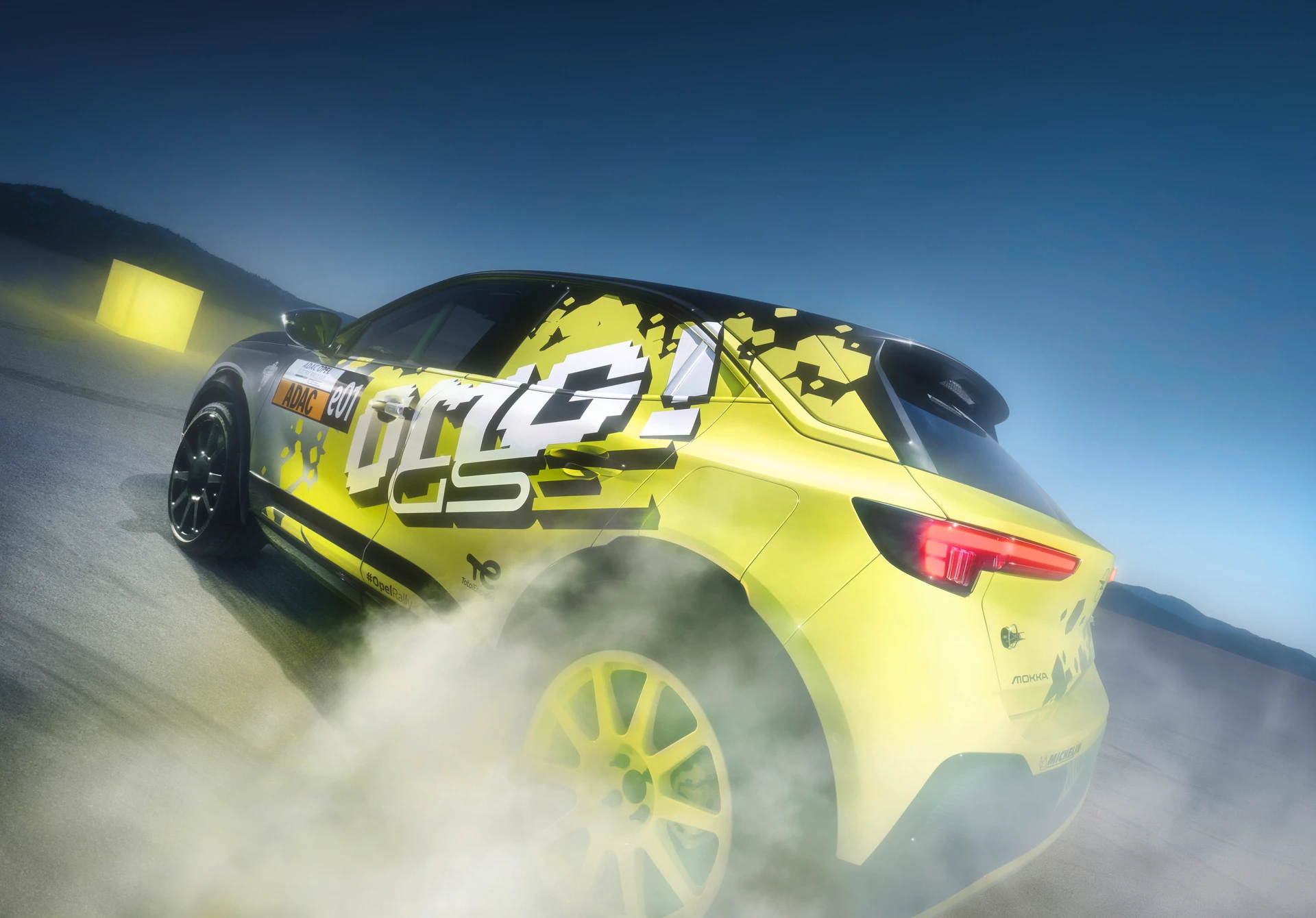 first image teaser alt